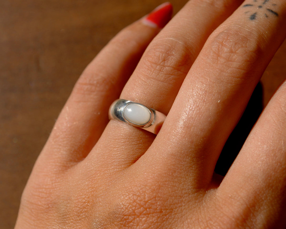 Mother of Pearl Ring - US 5