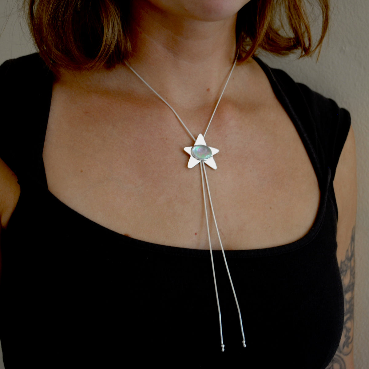 Black Mother of Pearl Star Bolo Tie